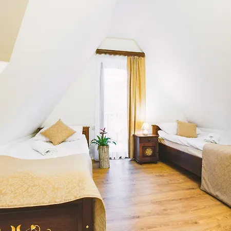 35 * Lesnica (Lesser Poland)